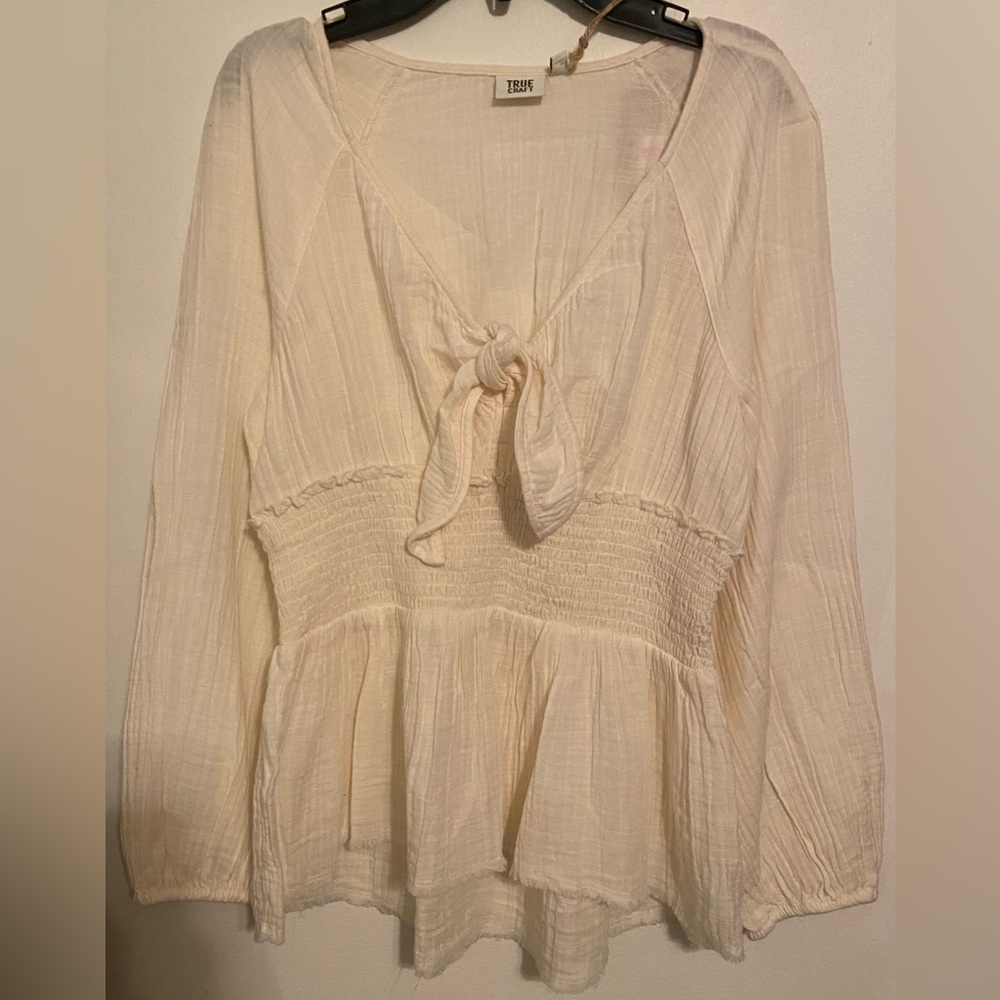 True Craft Ivory Shirt Medium NWT🏷️